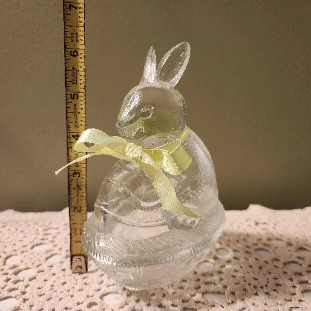 Pressed Glass Bunny On A Nest Easter Candy Dish / Trinket Dish